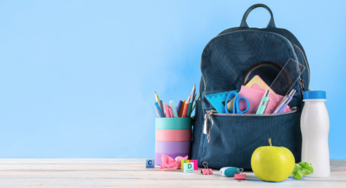 Schulrucksack mit Utensilien visulisierend für Schulgeld: Beiträge an einen Schulförderverein können abziehbar sein